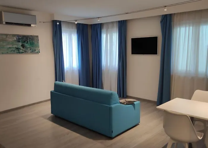 Апартаменты Monolocale In Centro Storico Мальчезине